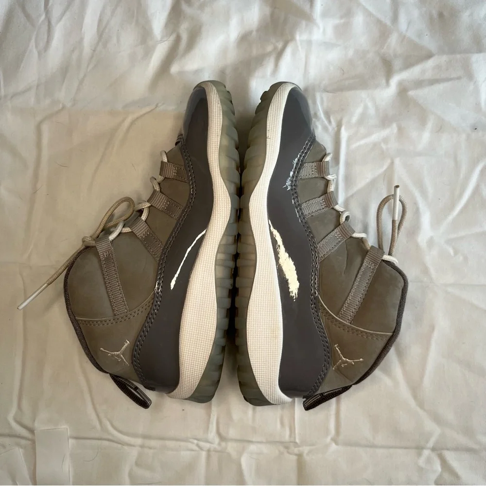 Jordan‎ 11 Retro Cool Grey size 10c